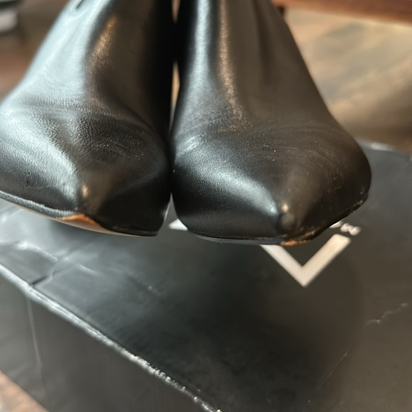 Marc Fisher | Women's Garliss Chelsea Boot - Picture 10 of 11